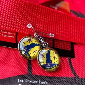 Trader Joe’s earrings 20mm witch hat Halloween